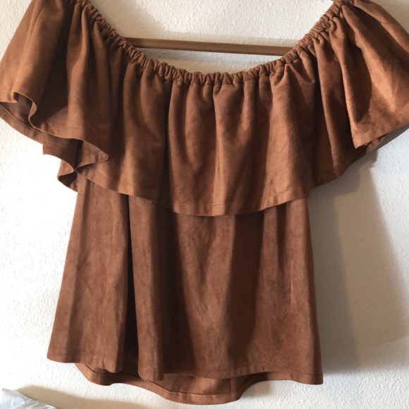 Cupcakes and Cashmere size medium - Picture 2 of 9